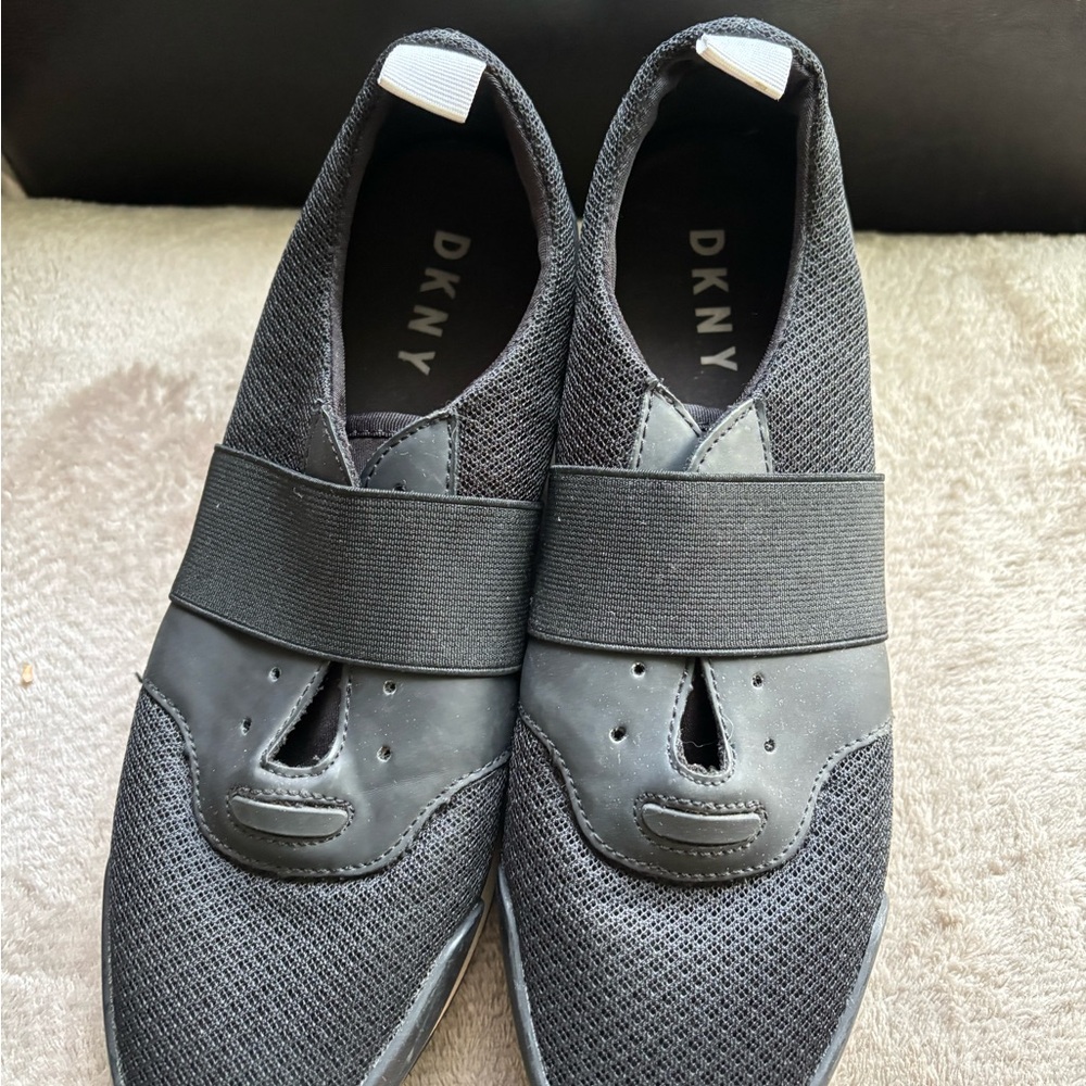 DKNY Women’s Black Mesh Slip-On Sneakers